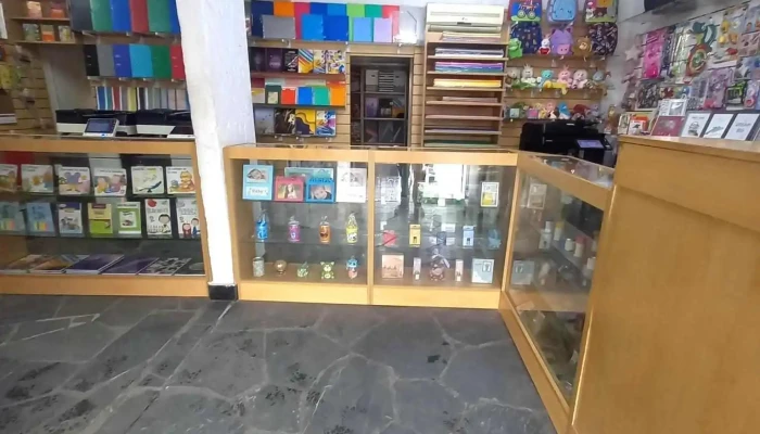 Papeleria El Pinar Interior - Ciudad de la Costa