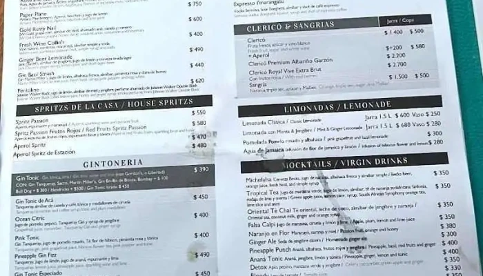 Parador Imarangatu:  Menu - Restaurante