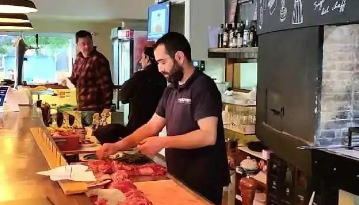 Parador:  Resto Bar La Galponera Comida Y Bebida