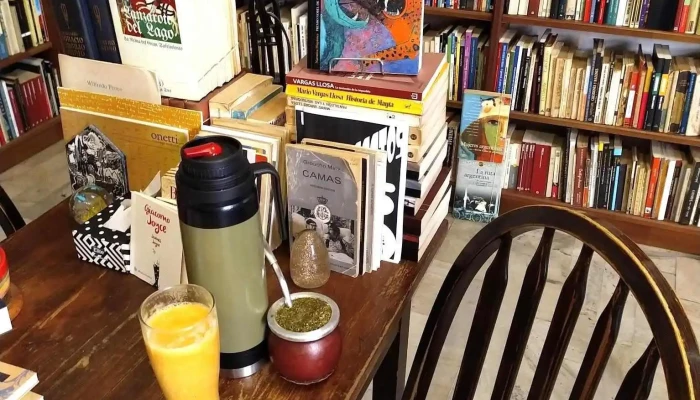 Parisson Libros -  Estante De Libros - Montevideo