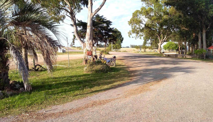 Parque y Cabaña Alquilar - Gaetán