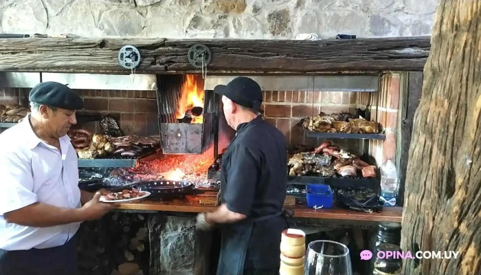 Parrilla La Bandera Ambiente - Restaurante