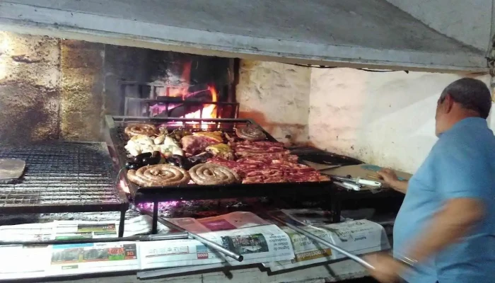 Parrilla Mami Y Papi:  Ambiente