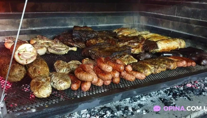 Parrillada Club Huracan Comida Y Bebida