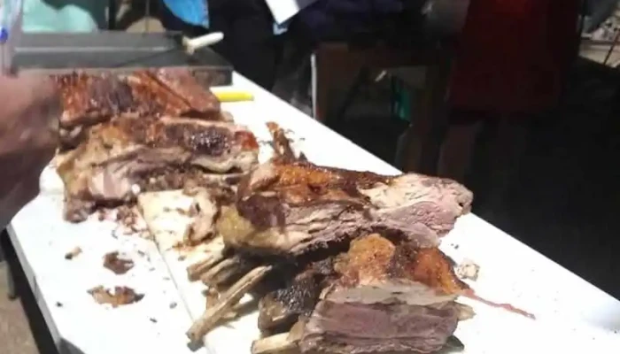 Parrillada El Fenix Comida Y Bebida