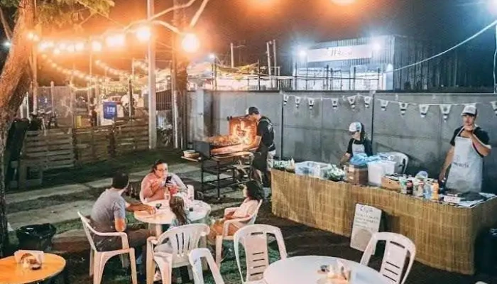 Parrillada La Bondiolita Zona Playa:  Ambiente