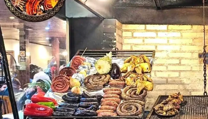 Parrillada Y Pizzeria Entre Amigos:  Todas - Restaurante