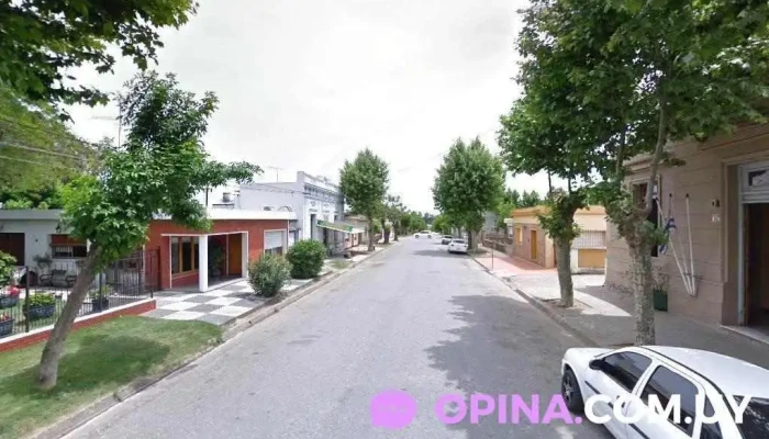 Pastelería Canina y PeluqueríaCanina Akiracuqui - Jose Pedro Varela