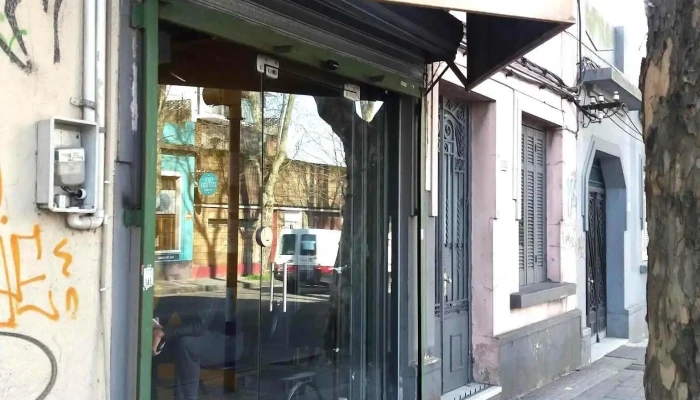 Peluquería Ángel Casella - 11600 Montevideo