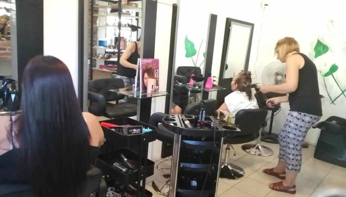 Peluquería Cala - 90200 Las Piedras