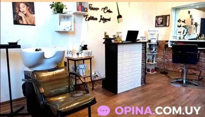Peluquería de Vanguardia Roxy Torres - 11900 Montevideo