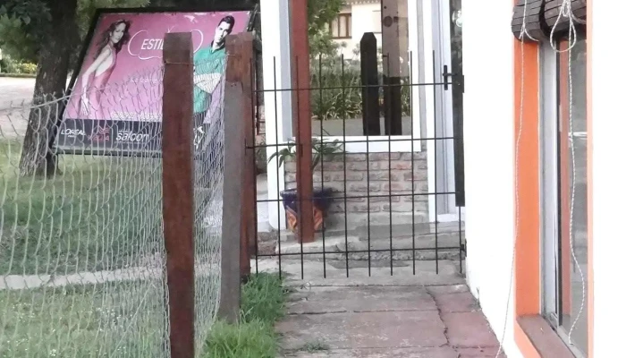 Peluqueria Estilo's Unisex - Angel Ceriani