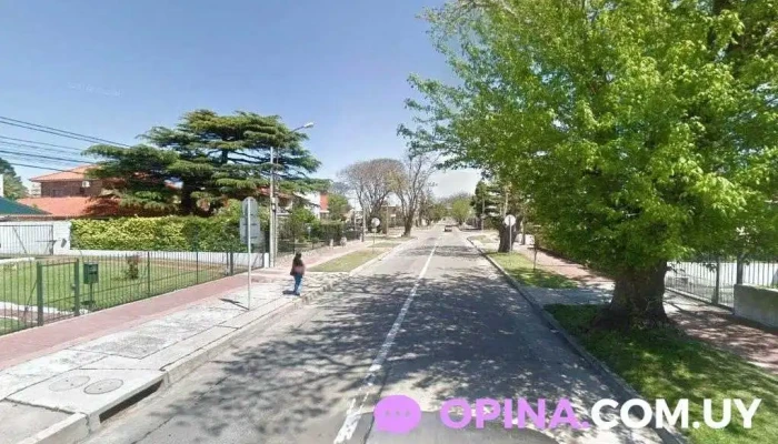 Peluqueria Gaston Couto - Av.Gral Rivera 5820