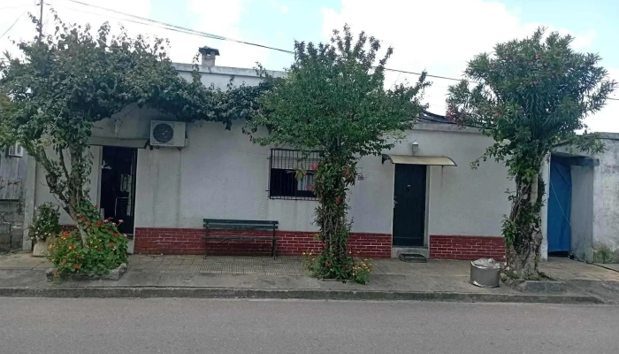 Peluquería Juan José Morales Spinelli y peluquero el chumbo - Faustino Harrison 735