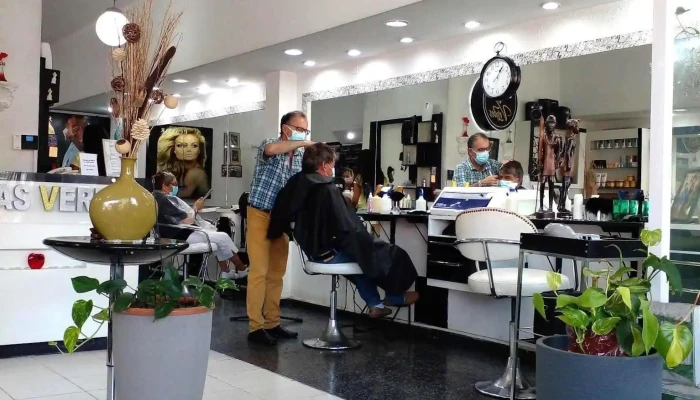 Peluqueria Unisex Canas Verdes - 12100 Montevideo