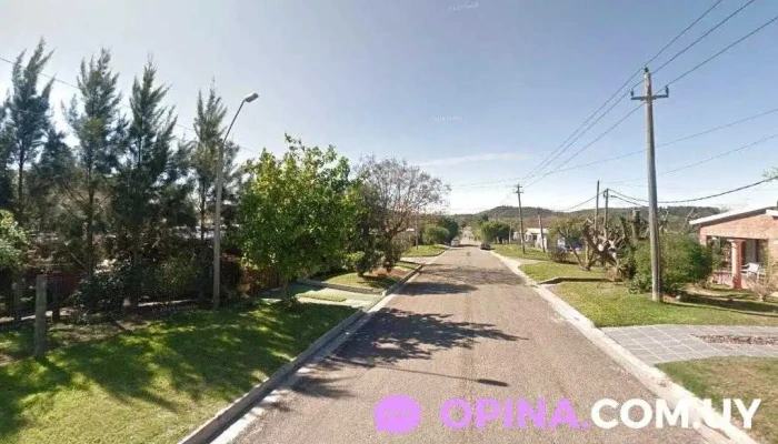 Peluqueria y Barberia segovia - 20200 Piriápolis