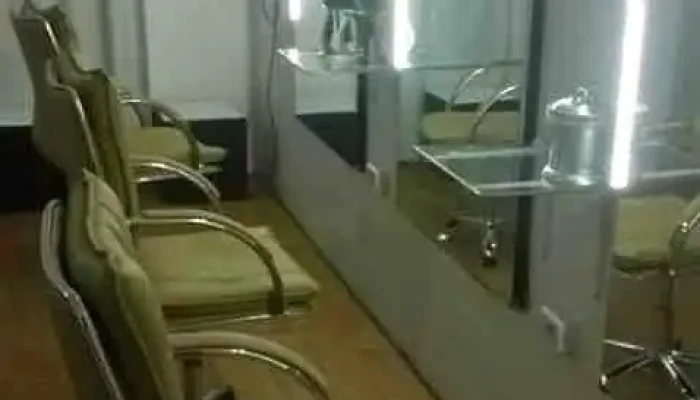 Peluquería Yu - 27000 Rocha