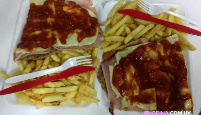 Pirucho Grill:  Papas Fritas - Hamburguesería