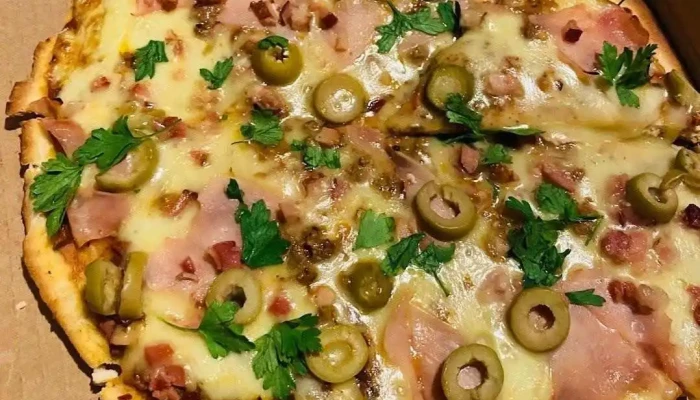 Pizza Privet:  Comida Y Bebida