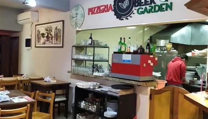 Pizzeria Beer Garden:  Todas - Pizzería