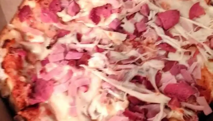 Pizzeria Don Omar:  Pizza