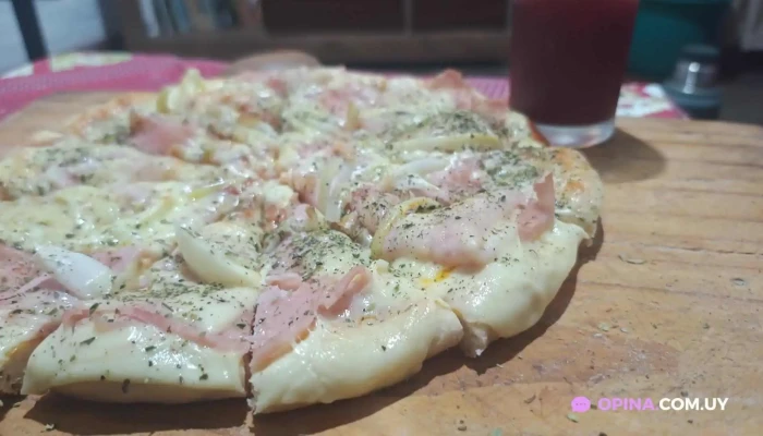 Pizzeria Dona Beba Modo Pizza Comida Y Bebida