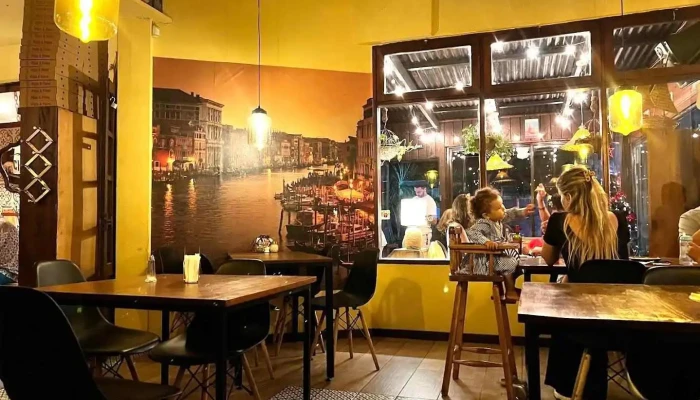 Pizzeria El Tano Ambiente