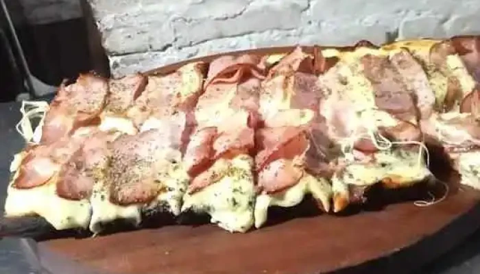 Pizzeria Giordano:  Comida Y Bebida