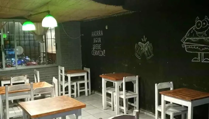 Pizzeria La Cancha:  Montevideo - Pizzería