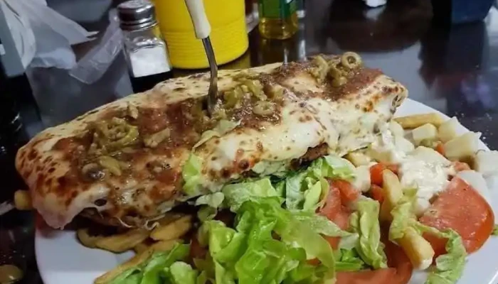 Pizzeria La Piedra Comida Y Bebida