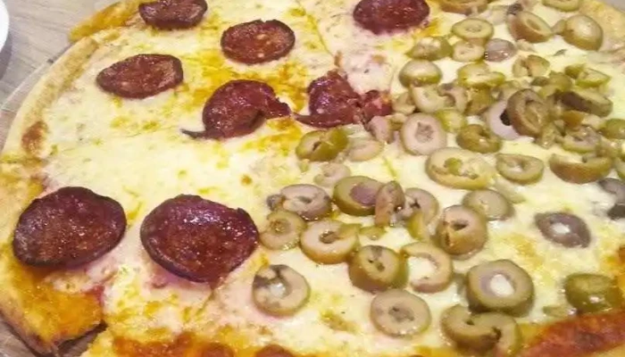 Pizzeria Payaso Comida Y Bebida