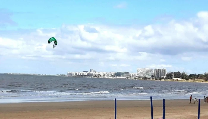 Playa Buceo:  Todo