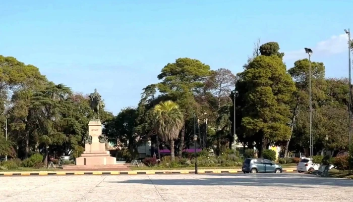 Plaza Artigas -  Sitio Web - Paysandú