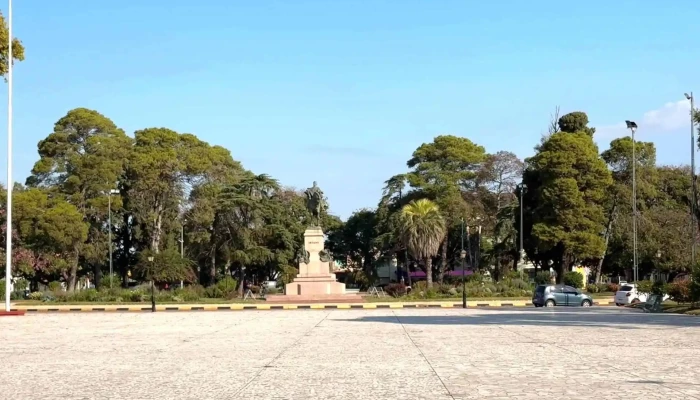 Plaza Artigas -  Videos - Paysandú