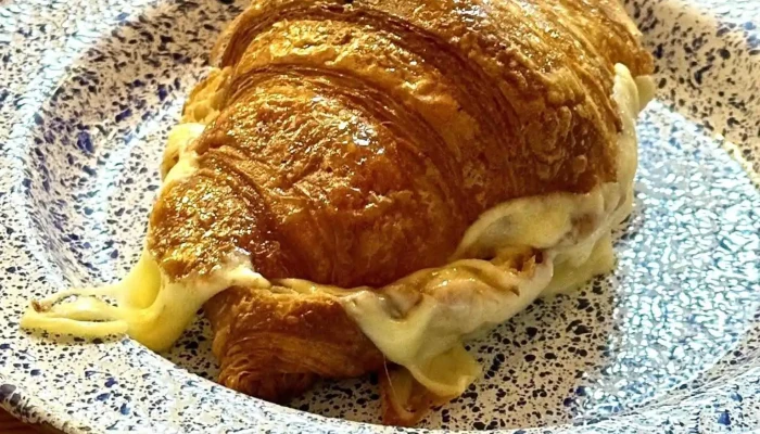 Plaza Cafe Croissant