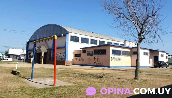 Plaza de Deportes Nº 8 - 12300 Montevideo