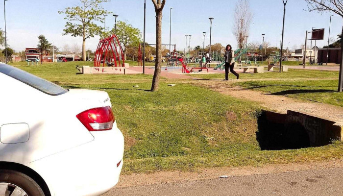 Plaza Giraldéz - 13000 Montevideo