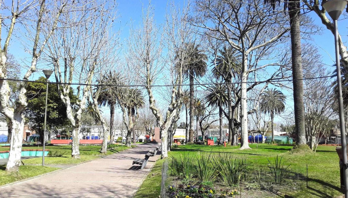 Plaza Gral Artigas Todo - Parque