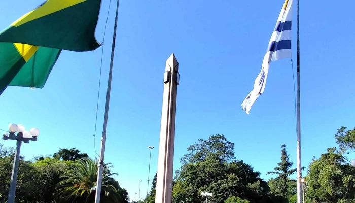 Plaza Independencia:  Comentario 1 - Parque