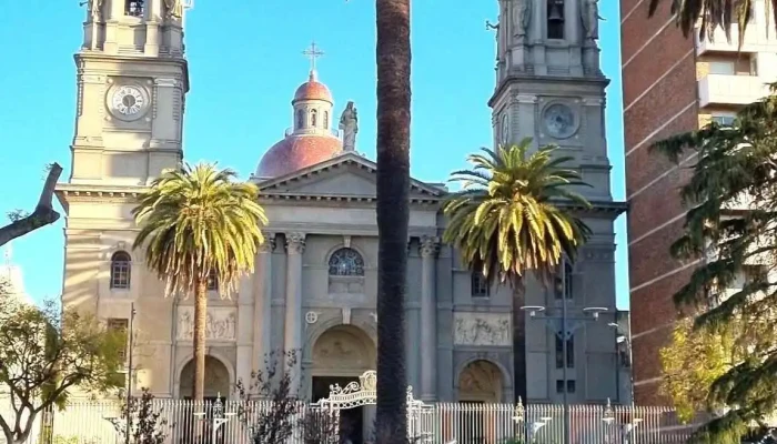 Plaza Independencia:  Videos - Parque