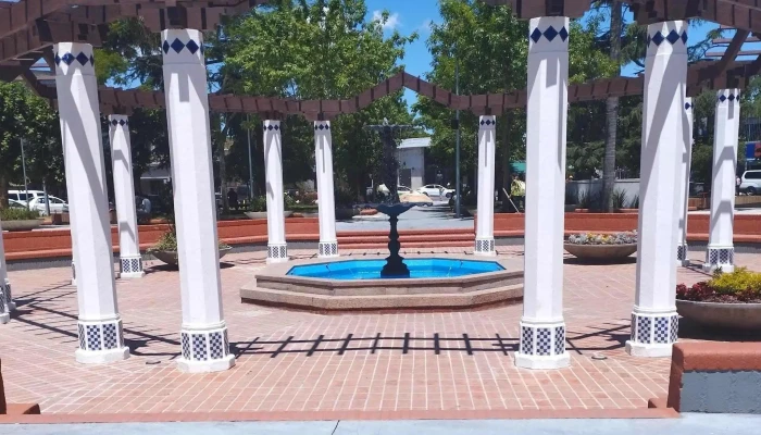 Plaza Jose Batlle Y Ordonez Descuentos - Las Piedras