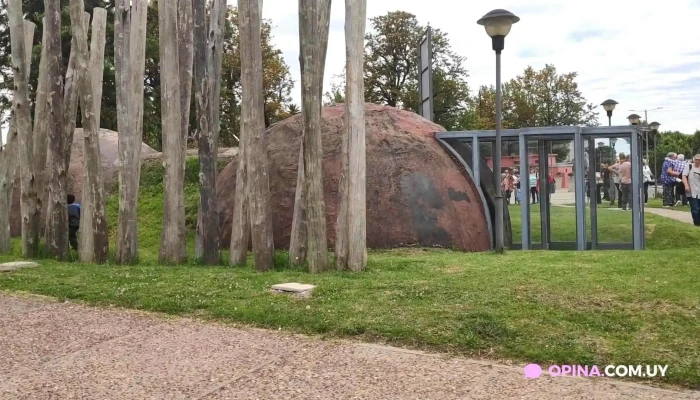 Plaza Jose Enrique Rodo Videos - Parque