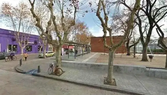 Plaza Publica:  Street View Y 360 - Parque