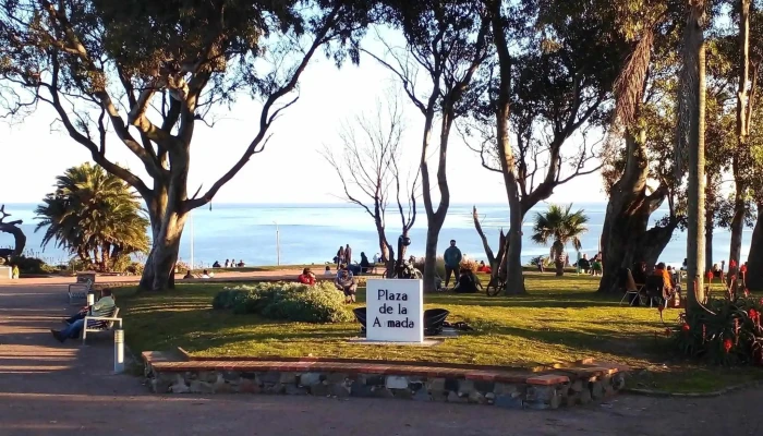 Plaza Virgilio -  Monumento Armada Nacional Diversion - Parque