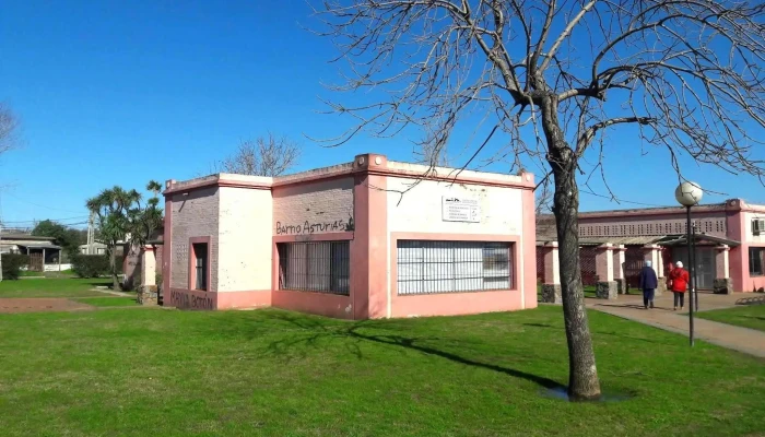 Policlinica Barrio Asturias Imm - 20400 San Carlos