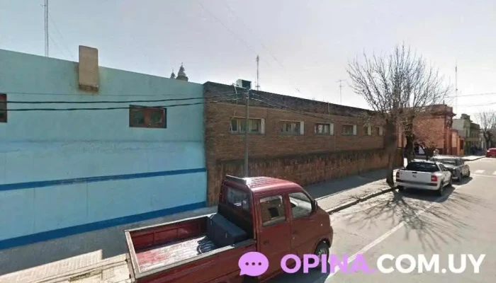 Policlinica Policial - 94000 Florida