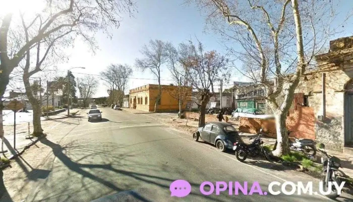 Policlínica Santiago Vásquez - Santiago Vázquez