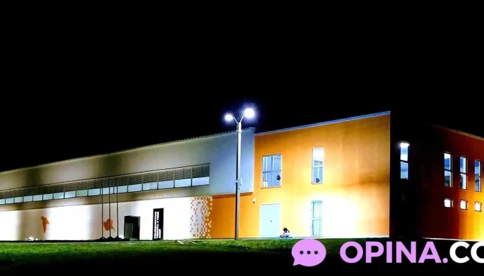 Polideportivo - 33000 Treinta Y Tres