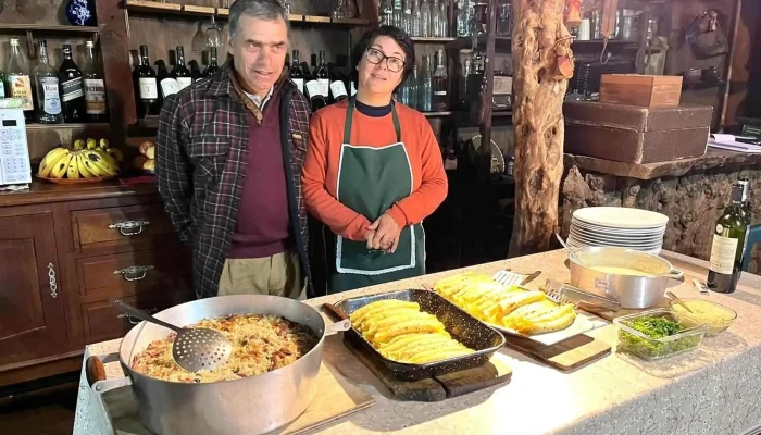 Posada Y Camping El Caudillo:  Comida Y Bebida - Posada