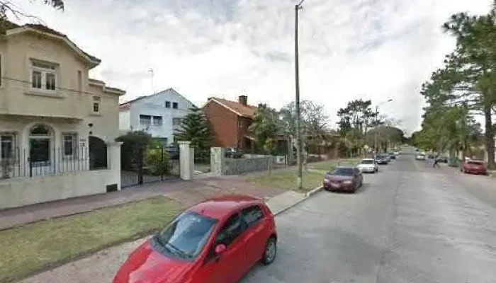 Preuniversitario Alberdi Del Colegio Jesus Maria Dondedeg - Montevideo